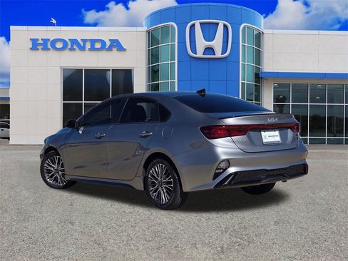 Used 2024 Kia Forte GT-Line image 5