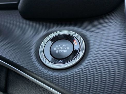 New 2025 Jeep Grand Cherokee L Altitude image 30