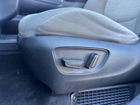 Used 2024 Toyota Sienna LE image 15