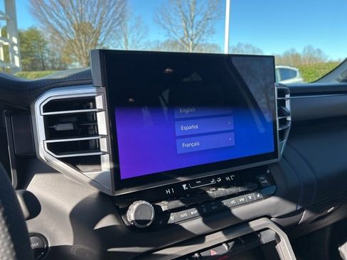 Used 2025 Toyota Sequoia Platinum image 23