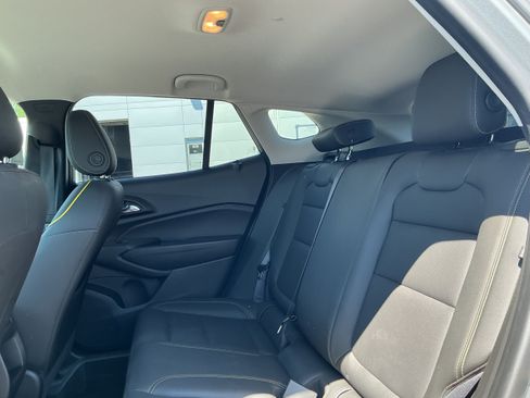 Certified 2024 Chevrolet Trax ACTIV FWD image 10