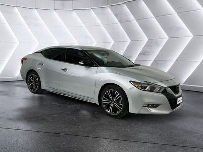 Used 2017 Nissan Maxima 3.5 SV w/ Dynamic Package
