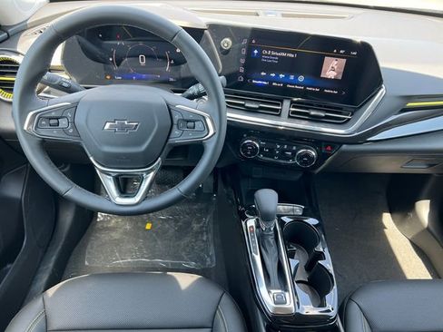 New 2026 Chevrolet Trax ACTIV w/ Driver Confidence Package FWD image 3