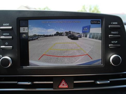 New 2026 Hyundai Elantra Hybrid FWD image 18