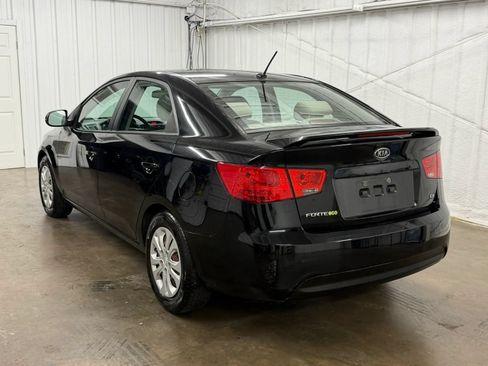 Used 2012 Kia Forte EX w/ Fuel Economy Pkg FWD image 6