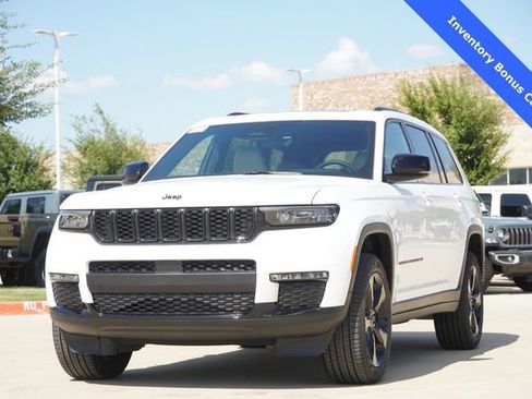 New 2025 Jeep Grand Cherokee L Limited w/ Black Appearance Package AWD/4WD image 3