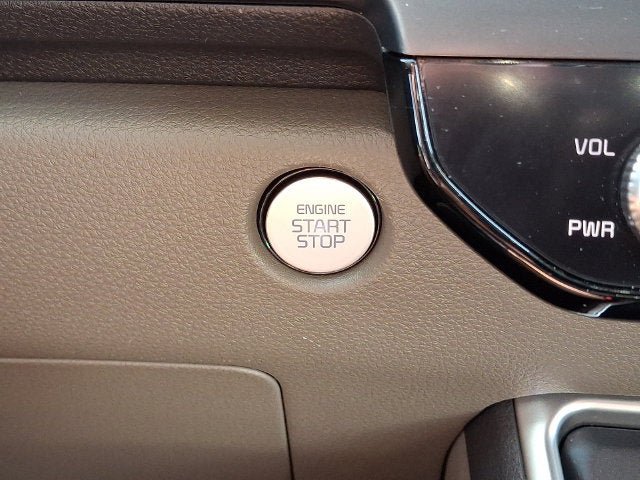Used 2026 Kia Carnival FWD image 24