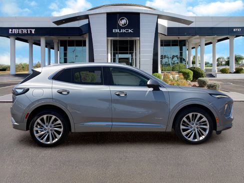 Used 2025 Buick Envision Avenir AWD/4WD image 2