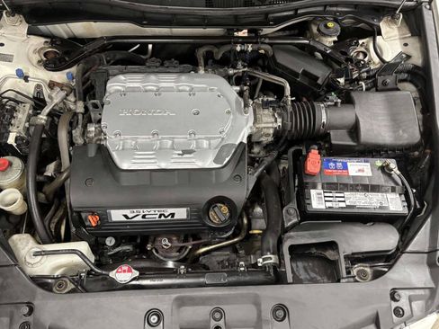Used 2011 Honda Accord EX-L image 11