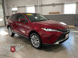 Used 2023 Toyota Venza Limited video 1