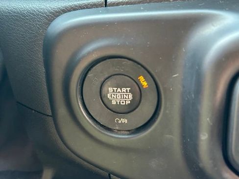 Used 2021 Jeep Wrangler Sport AWD/4WD image 40