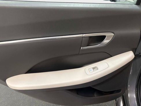 Used 2023 Hyundai Sonata SEL w/ Cargo Package image 11