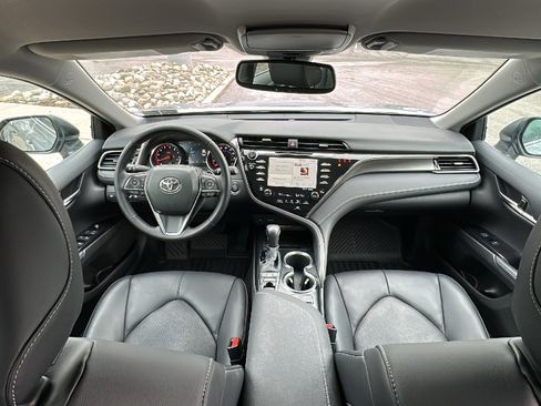 Used 2020 Toyota Camry XSE image 25