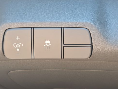 Certified 2026 Hyundai Elantra Sport FWD image 26