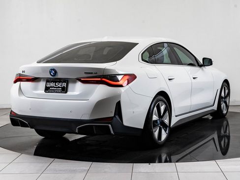 Used 2023 BMW i4 eDrive40 w/ Premium Package image 10