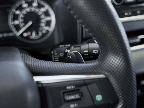 Used 2024 Mitsubishi Outlander SE image 37