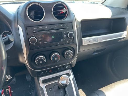 Used 2015 Jeep Compass High Altitude image 13