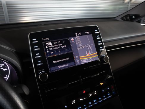 Used 2021 Toyota Avalon Touring w/ Advanced Safety Package FWD image 23