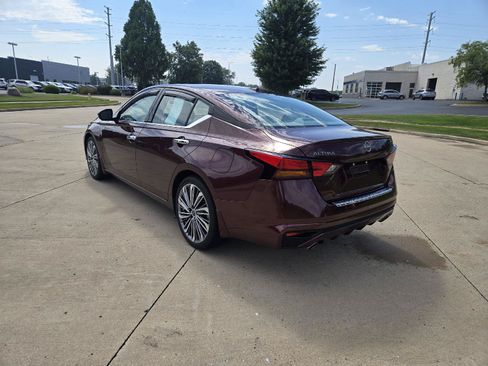 Used 2023 Nissan Altima 2.5 SL FWD image 6