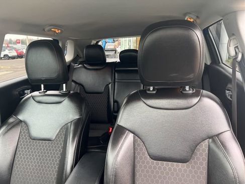 Used 2020 Jeep Compass Altitude image 3