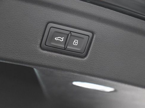 Used 2024 Audi S5 Premium w/ Convenience Package image 30