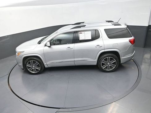 Used 2017 GMC Acadia Denali image 14