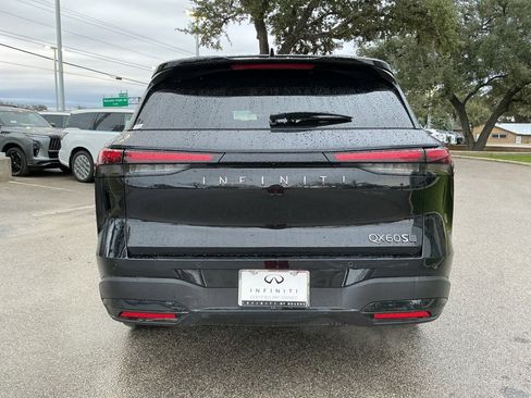 Certified 2026 INFINITI QX60 Sport w/ Dark Cargo Package image 6