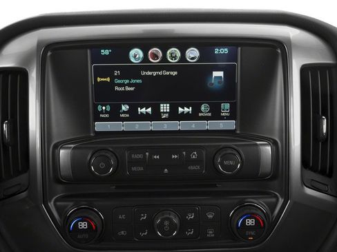 Used 2018 Chevrolet Silverado 1500 LT RWD image 13