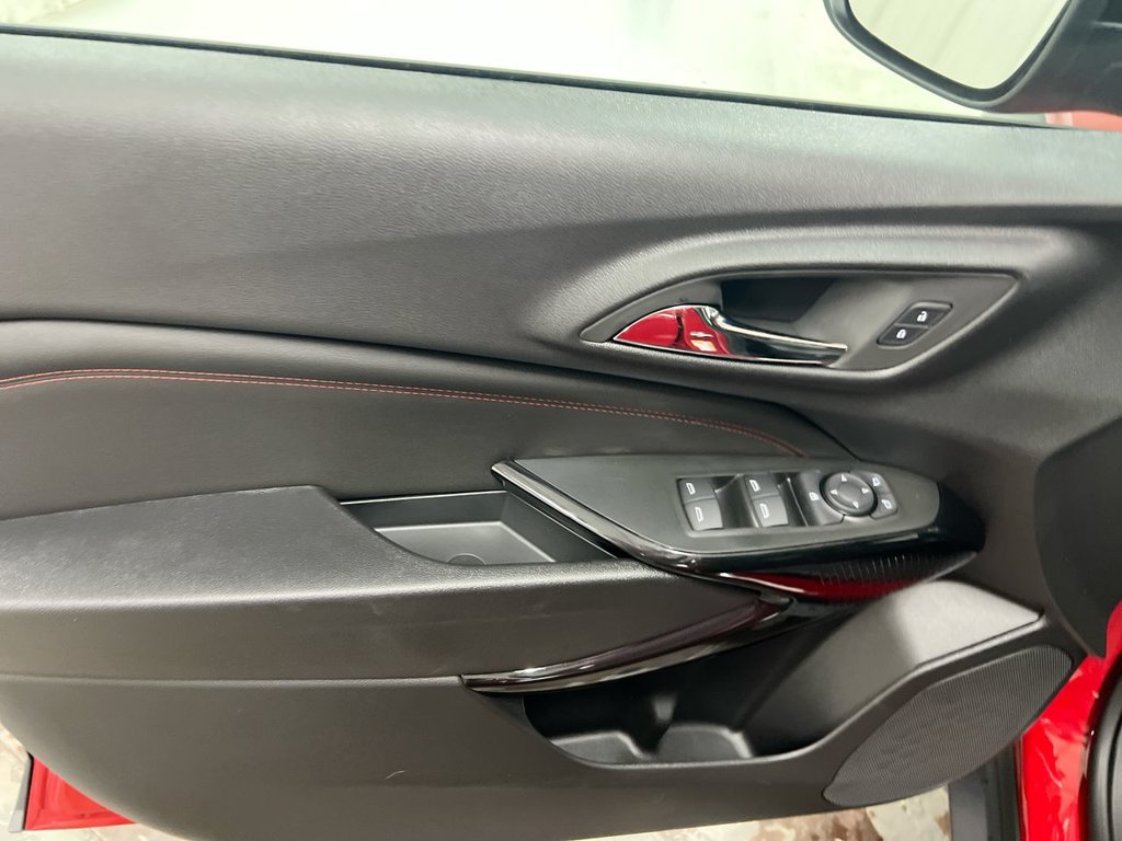 New 2026 Chevrolet Trax RS w/ Sunroof Package FWD image 21