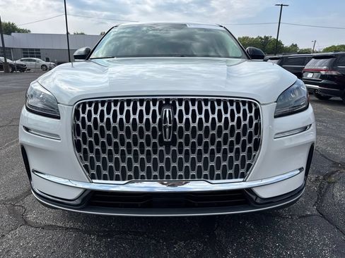 Used 2023 Lincoln Corsair FWD image 4