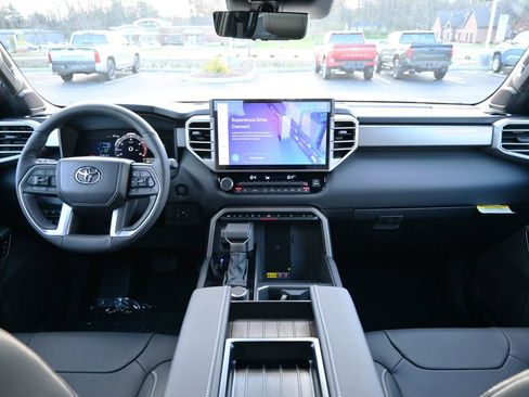 New 2026 Toyota Tundra Limited AWD/4WD image 16