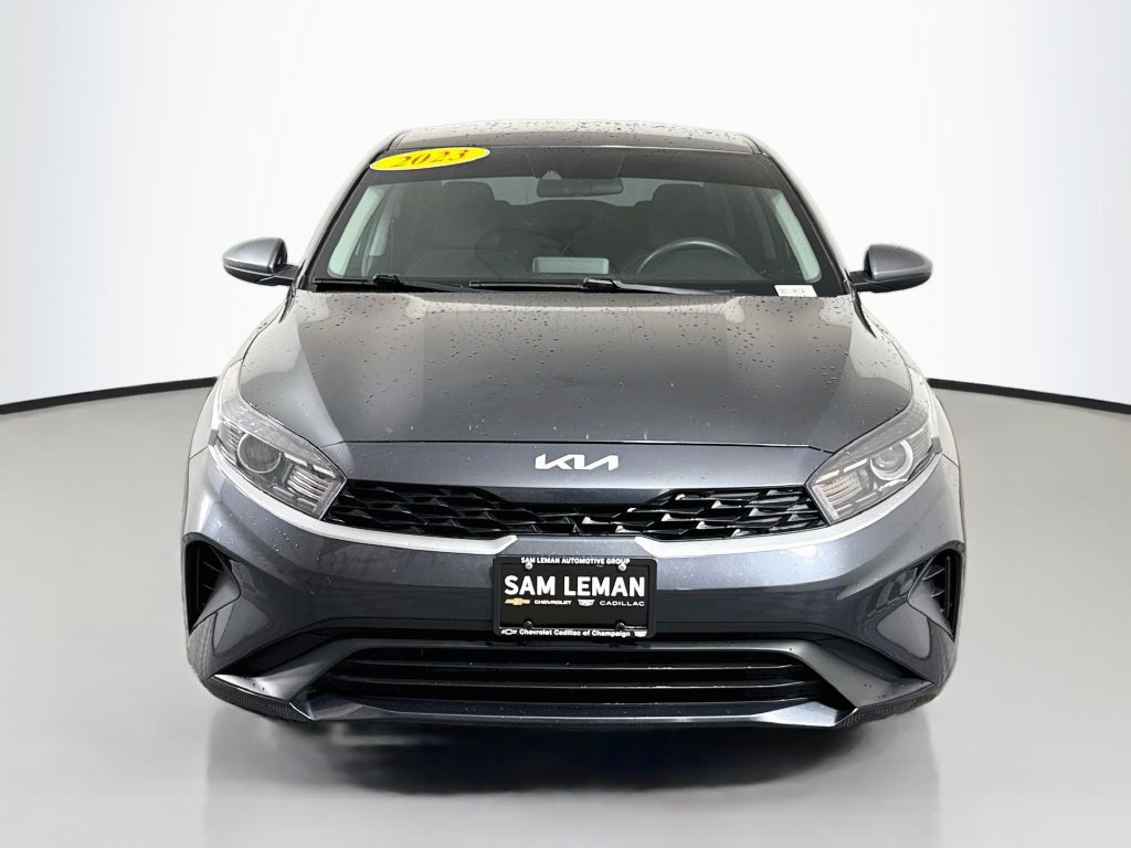 Used 2023 Kia Forte LXS FWD image 2