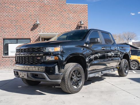 Used 2019 Chevrolet Silverado 1500 Custom Trail Boss AWD/4WD image 1