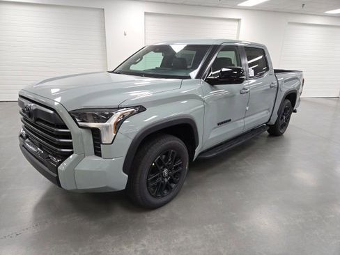 New 2026 Toyota Tundra Limited AWD/4WD image 2