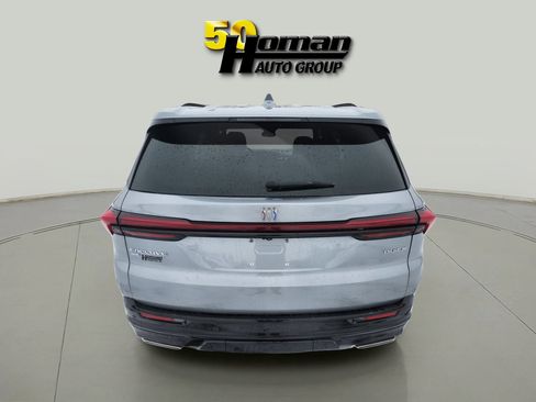 Used 2025 Buick Enclave Sport Touring image 4