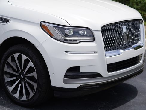 Used 2023 Lincoln Navigator L Reserve RWD image 19