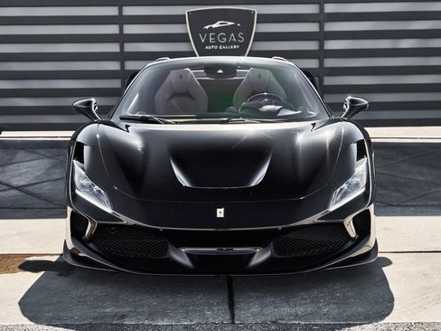 Used 2022 Ferrari F8 Tributo RWD image 14