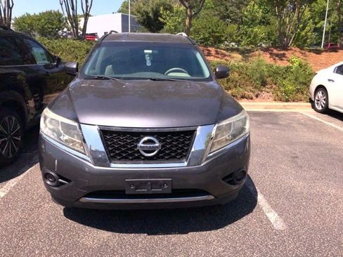 Used 2014 Nissan Pathfinder SV AWD/4WD image 1