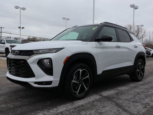 Used 2023 Chevrolet TrailBlazer RS w/ Convenience Package image 8