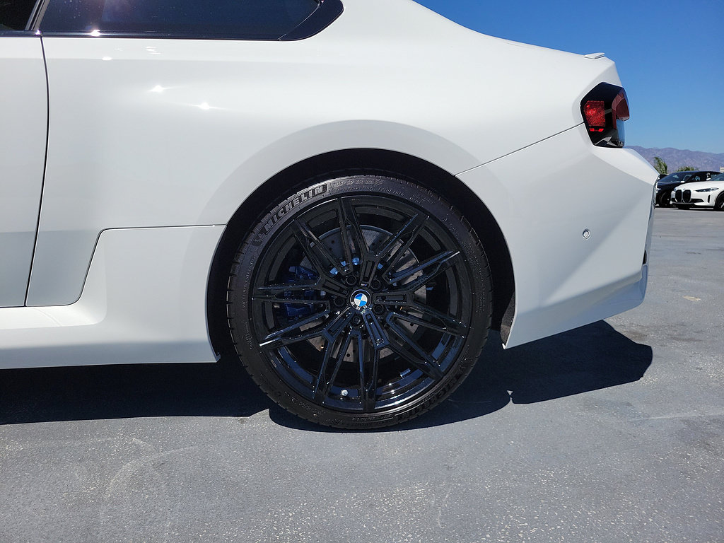 New 2026 BMW M2 w/ Lighting Package RWD image 6