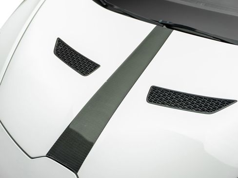 Used 2020 Lamborghini Huracan EVO RWD image 13