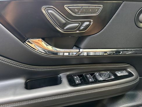 New 2025 Lincoln Corsair Grand Touring w/ Equipment Group 302A image 9