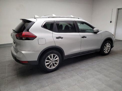 Used 2019 Nissan Rogue SV FWD image 10
