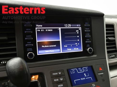 Used 2020 Toyota Sienna L FWD image 18