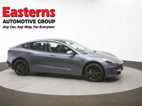Used 2023 Tesla Model 3 Standard Range image 43