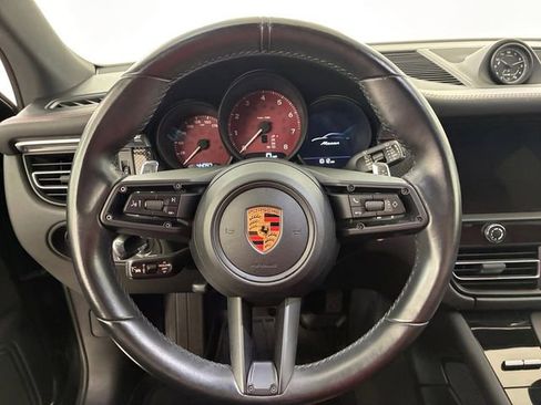 Used 2023 Porsche Macan AWD/4WD image 22