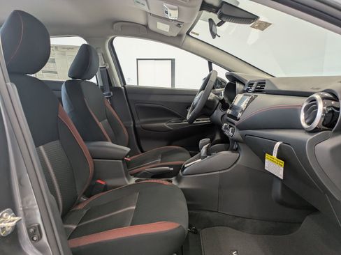 New 2025 Nissan Versa SR w/ Trunk Package image 26