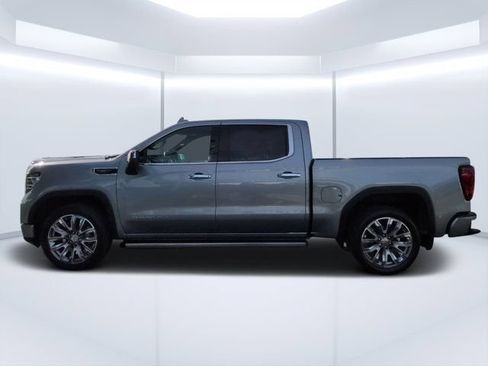 Used 2024 GMC Sierra 1500 Denali AWD/4WD image 6