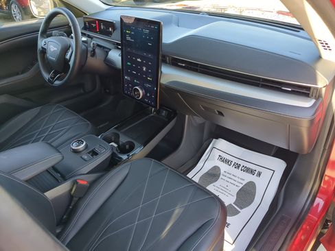 Used 2023 Ford Mustang Mach-E Select w/ Comfort Package Lite image 11