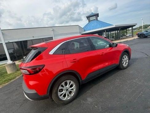 Used 2024 Ford Escape Active FWD image 8